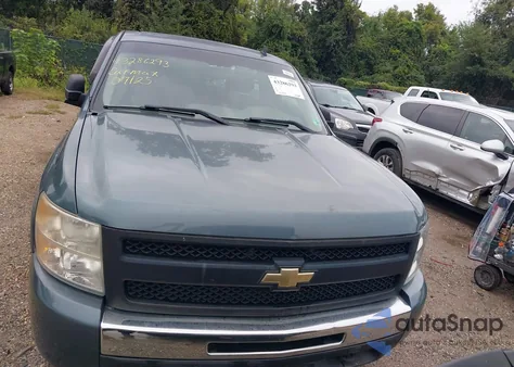 2009 Chevrolet Silverado 1500 Work Truck from USA, damaged, VIN 1GCEK14C89Z118669